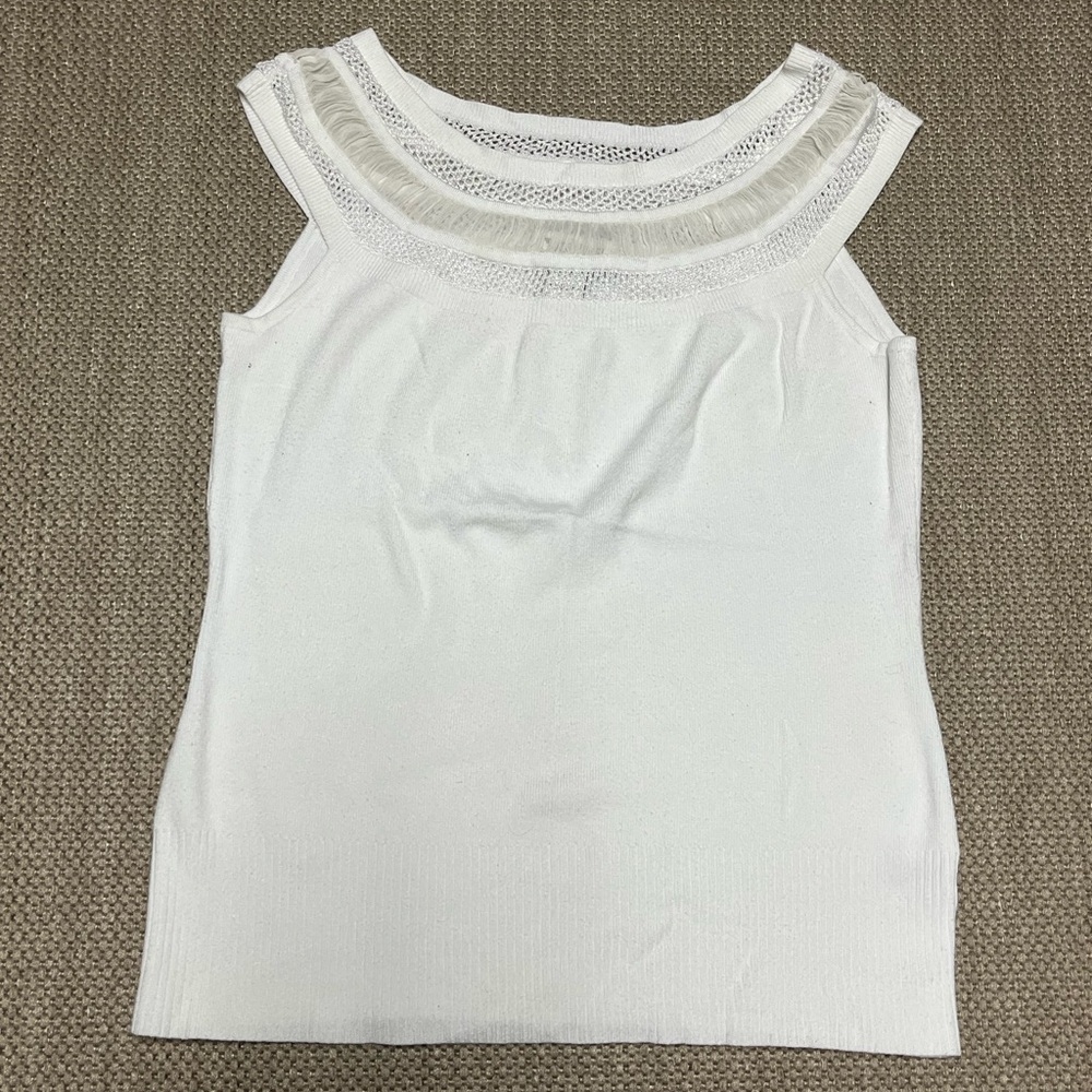 White House Black Market Women’s White Sleeveless Blouse